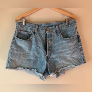 ♦️ Levi’s | 501 Jean Shorts